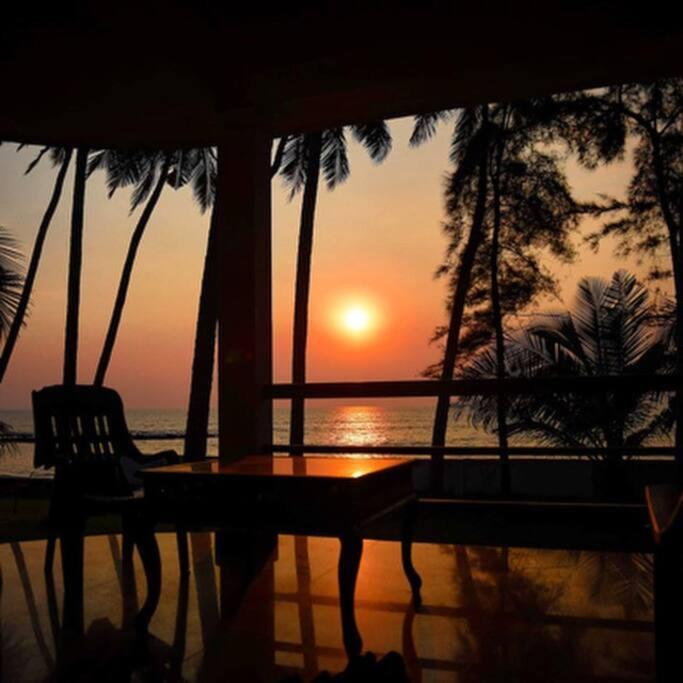 Baywatch By Grha - A Picturesque Beachfront Villa Kozhikode Exteriör bild