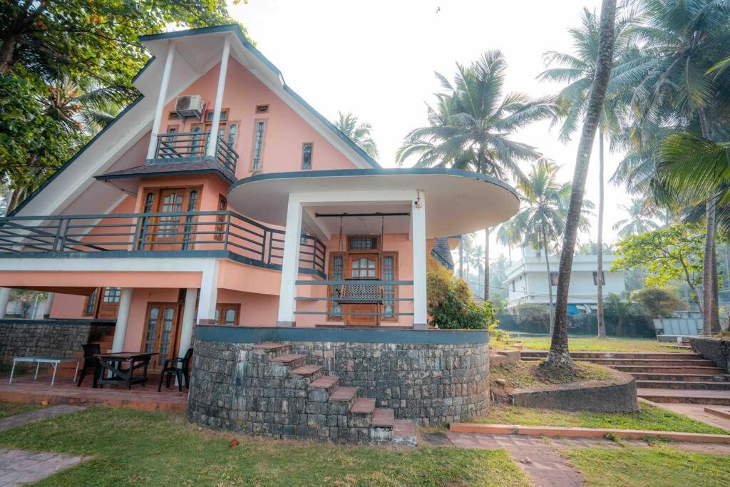 Baywatch By Grha - A Picturesque Beachfront Villa Kozhikode Exteriör bild